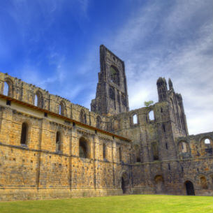 medieval kirkstall abbey